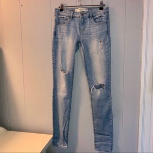 Abercrombie & Fitch size 2R low cut skinny jeans